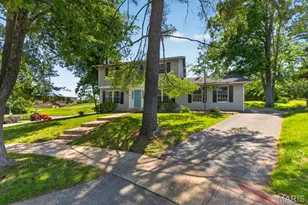 1203 Whispering Pines Dr, Saint Louis, MO 63146 - Photo 3
