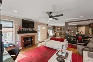 608 Highview Cir Dr, Ballwin, MO 63021 - Photo 15