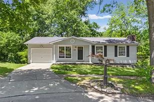 795 Creekwood Manor Ct, Mehlville, MO 63125 - Photo 1