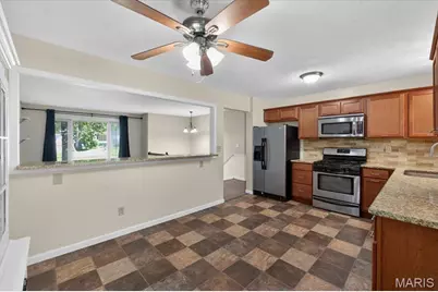 154 Parkside Acres Drive, Fenton, MO 63026 - Photo 9
