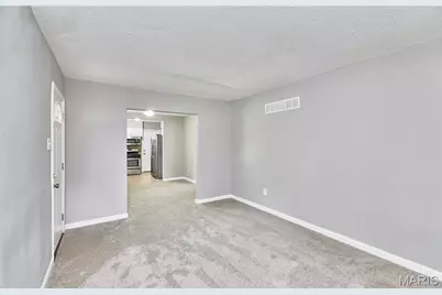 2146 Fairhaven Drive, Jennings, MO 63136 - Photo 9