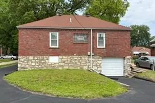 2146 Fairhaven Dr, Jennings, MO 63136 - Photo 19