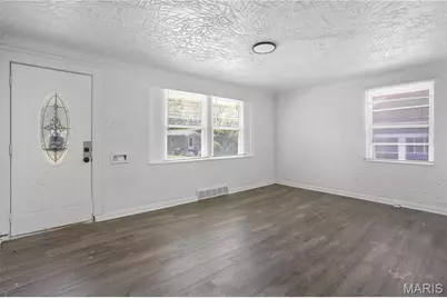4513 Rosewood Avenue, Saint Louis, MO 63120 - Photo 3