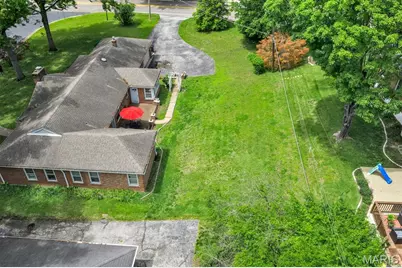 9071 Monmouth Drive, Saint Louis, MO 63117 - Photo 7