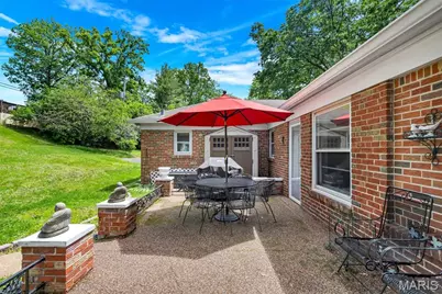 9071 Monmouth Drive, Saint Louis, MO 63117 - Photo 15