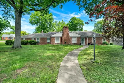 9071 Monmouth Drive, Saint Louis, MO 63117 - Photo 3