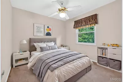 128 N Biddeford Court, Saint Charles, MO 63304 - Photo 27