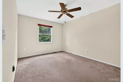 128 N Biddeford Court, Saint Charles, MO 63304 - Photo 29