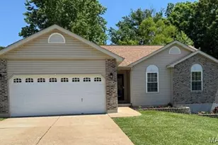 728 Santschi Dr, Herculaneum, MO 63048 - Photo 1
