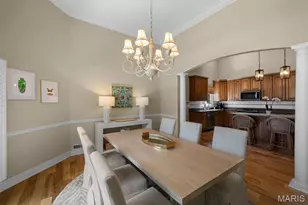 1535 Fawnvalley Dr, Des Peres, MO 63131 - Photo 11