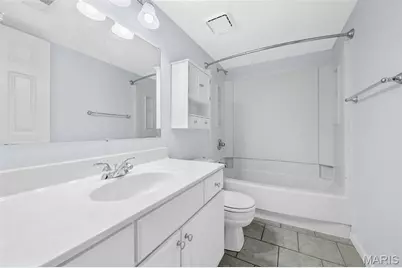 9073 W Swan Circle, Saint Louis, MO 63144 - Photo 11