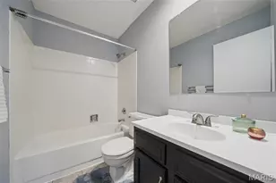 3024 Autumn Lakes Ct, Maryland Heights, MO 63043 - Photo 23