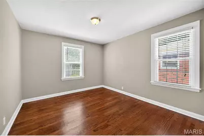 8832 Lawn Avenue, Brentwood, MO 63144 - Photo 15