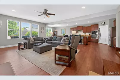 607 Falconcrest Drive, Lake Saint Louis, MO 63367 - Photo 15