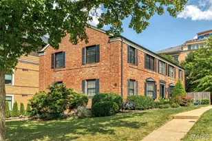 35 Topton Way, Clayton, MO 63105 - Photo 1