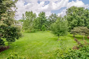 9019 W Swan Cir, Brentwood, MO 63144 - Photo 9
