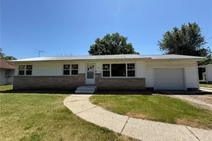 548 N 2nd St, Wellsville, MO 63384 - Photo 9