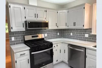 9113 Palmer Avenue, Overland, MO 63114 - Photo 13