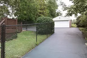 9113 Palmer Ave, Overland, MO 63114 - Photo 29