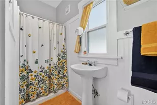 5305 Blow St, Saint Louis, MO 63109 - Photo 15