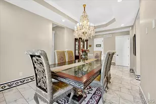 13354 Thornhill Dr, Saint Louis, MO 63131 - Photo 15