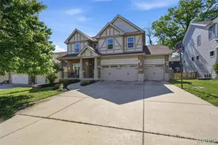 735 Harvest Ln, Olivette, MO 63132 - Photo 1