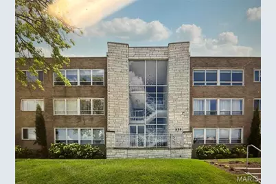 520 S Brentwood Boulevard #2D, Clayton, MO 63105 - Photo 1