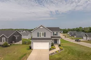 463 Birchwood Dr, Moscow Mills, MO 63362 - Photo 1