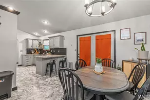 227 Robin Ct, Bourbon, MO 65441 - Photo 7
