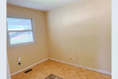10078 Prince Drive, Saint Louis, MO 63136 - Photo 13