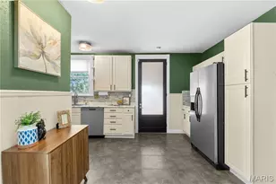 4228 Schiller Pl, Saint Louis, MO 63116 - Photo 11
