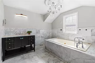 4228 Schiller Pl, Saint Louis, MO 63116 - Photo 21