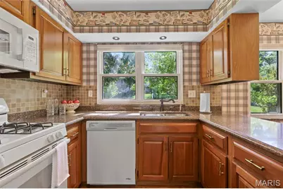 916 Parkfield Terrace, Manchester, MO 63021 - Photo 13