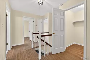 925 Winterwood Ln, Ladue, MO 63124 - Photo 31