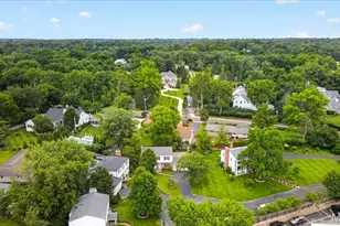 925 Winterwood Ln, Ladue, MO 63124 - Photo 61
