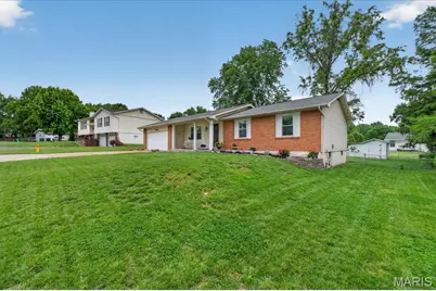 22 Armitage Drive, Saint Peters, MO 63376 - Photo 3