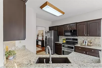 195 England Drive, O'Fallon, MO 63366 - Photo 3