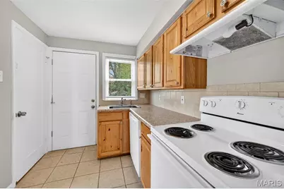1127 Pembroke Drive, Saint Louis, MO 63119 - Photo 9