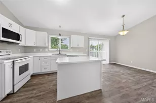 14459 Williamsburg Manor Dr, Florissant, MO 63034 - Photo 7