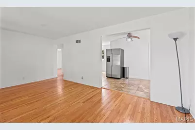 9826 Lullaby Lane, Saint Louis, MO 63114 - Photo 13