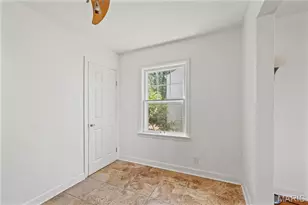 9826 Lullaby Ln, Saint Louis, MO 63114 - Photo 19