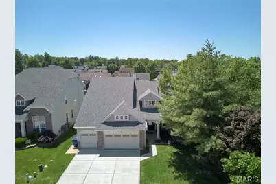 111 Berry Manor Circle, Saint Charles, MO 63376 - Photo 5