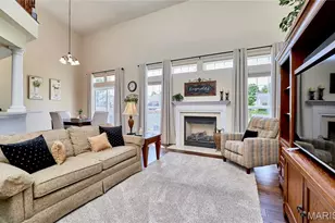 111 Berry Manor Cir, Saint Charles, MO 63376 - Photo 13