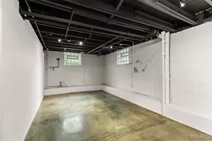 6920 Pershing Ave, University City, MO 63130 - Photo 37