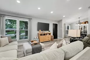 2947 Meramar Dr, Saint Louis, MO 63129 - Photo 3