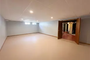 1440 Tina Dr, Florissant, MO 63033 - Photo 15