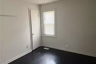 9447 Miriam Ave, Overland, MO 63114 - Photo 5