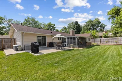 486 Ironwood Drive, Ballwin, MO 63011 - Photo 31