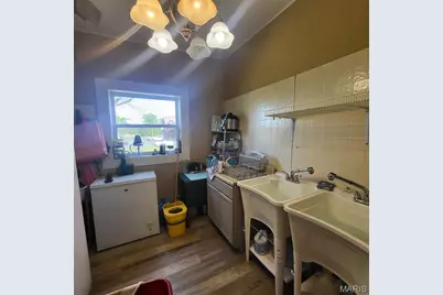 180 N 2nd Street, Washington, MO 63638 - Photo 7