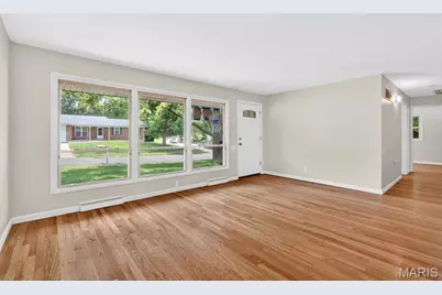 1365 Zurich Drive, Florissant, MO 63031 - Photo 7